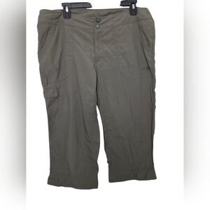 The North Face Women’s Active Capri Performance Size 16